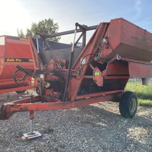 Jiffy Bale Shredder Model: JSB900 and s/n: JSB6141 **D-50**