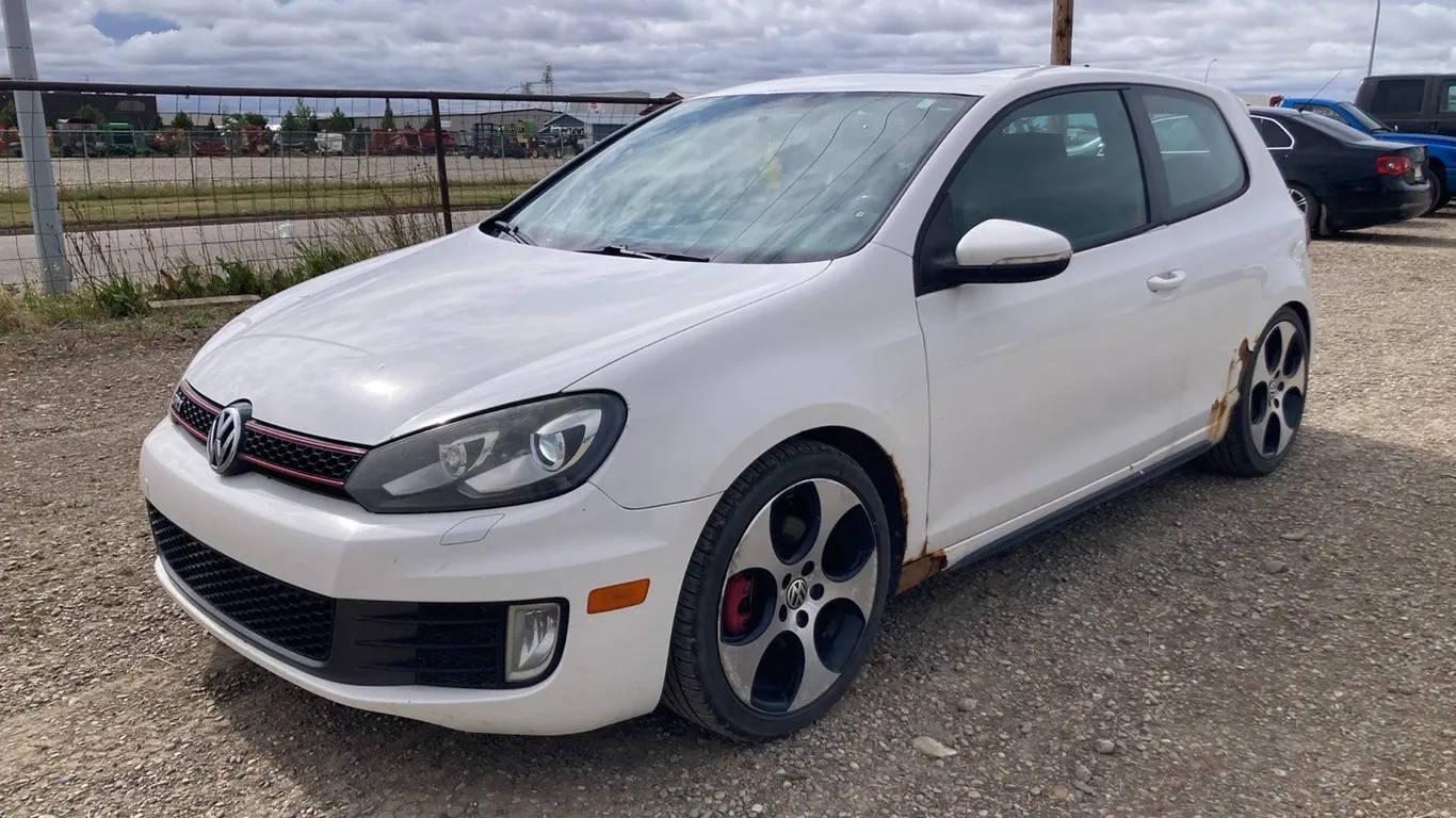 2010 Volkswagen GTI Hatchback White Car VIN: WVWFV7AJ0AW228204