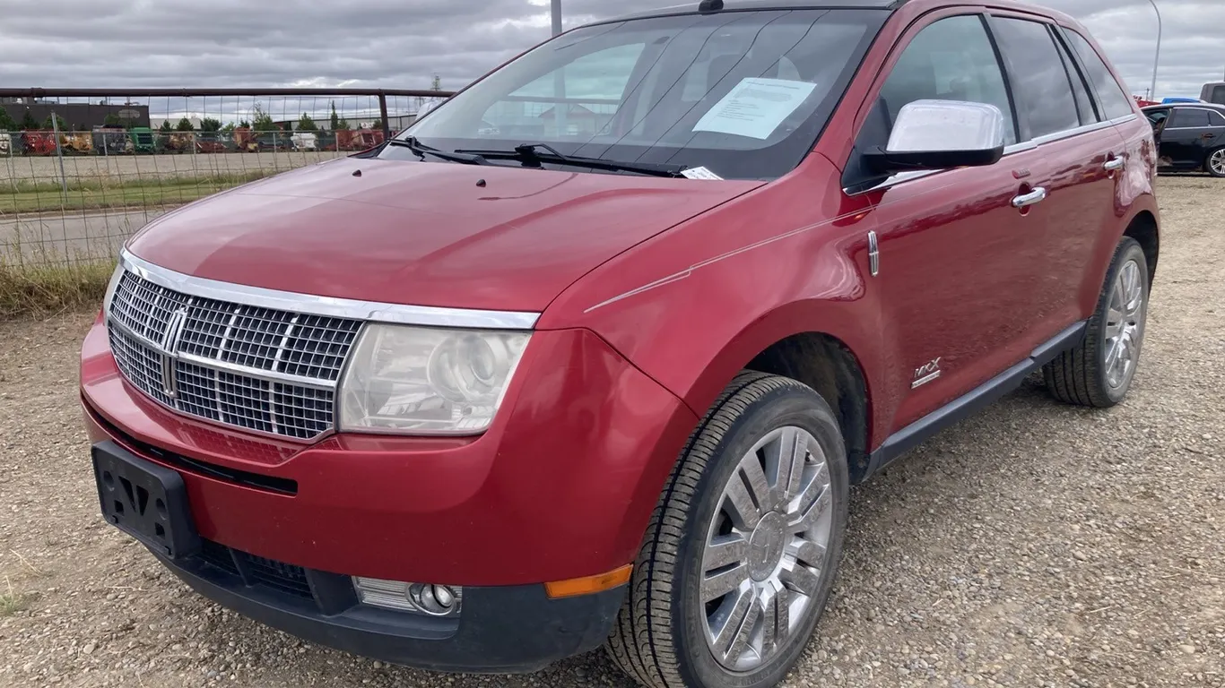 2008 Lincoln MKX Red SUV VIN: 2LMDU88C98BJ05908