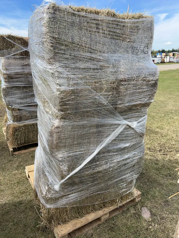 10 Square Bales, Mixed Timothy, Alfalfa Hay, *Unreserved*