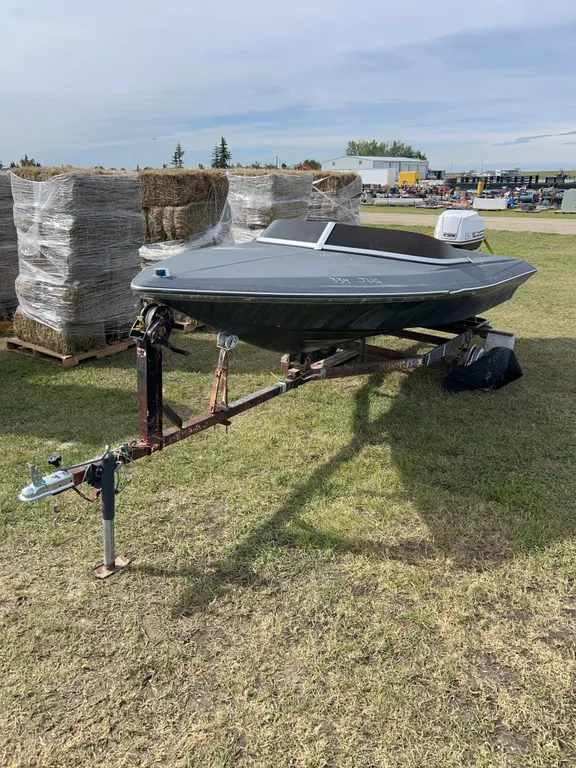 Vintage Baja Fibreglass Speedboat on trailer, *Unreserved*