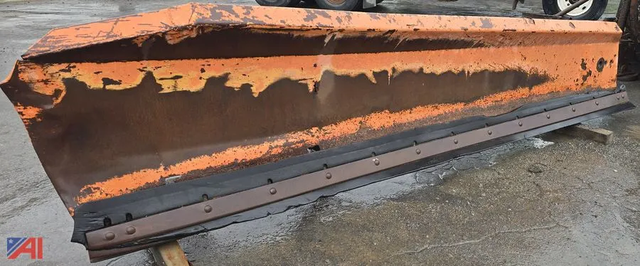 13' Viking Hydraulic Wing Plow