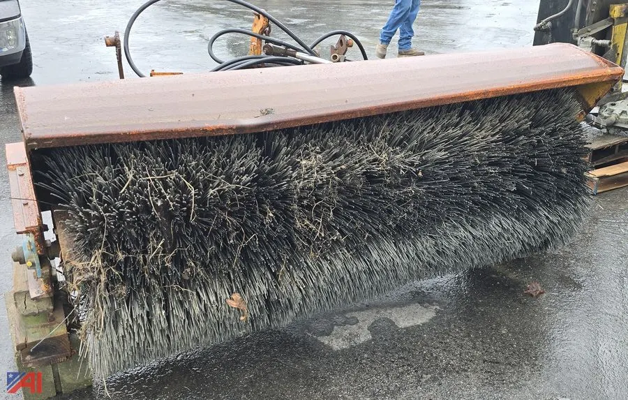 77" Tractor Mounted Power Broom with Tank and Hydraulic Pump