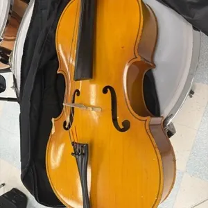 Englehardt & Mathias Cello's