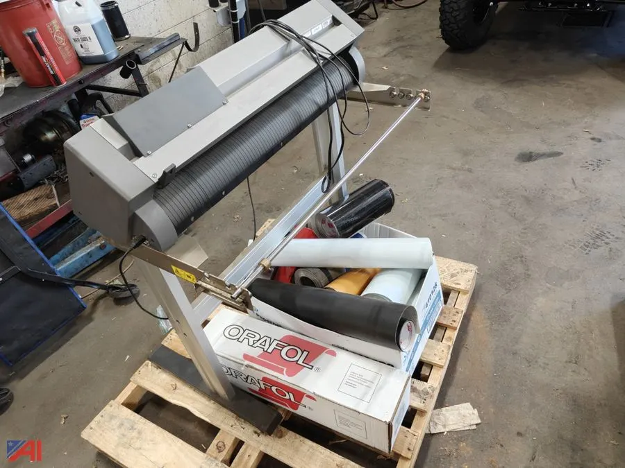 Graphtec CE6000-60 Vinyl Plotter