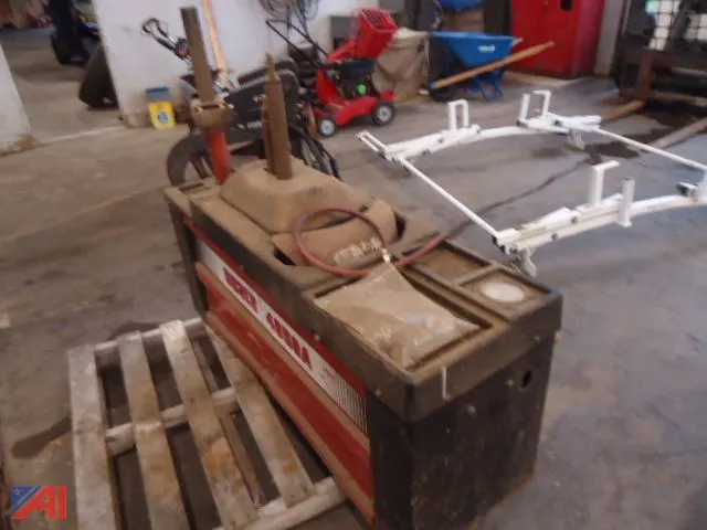 Coats Tire Machine