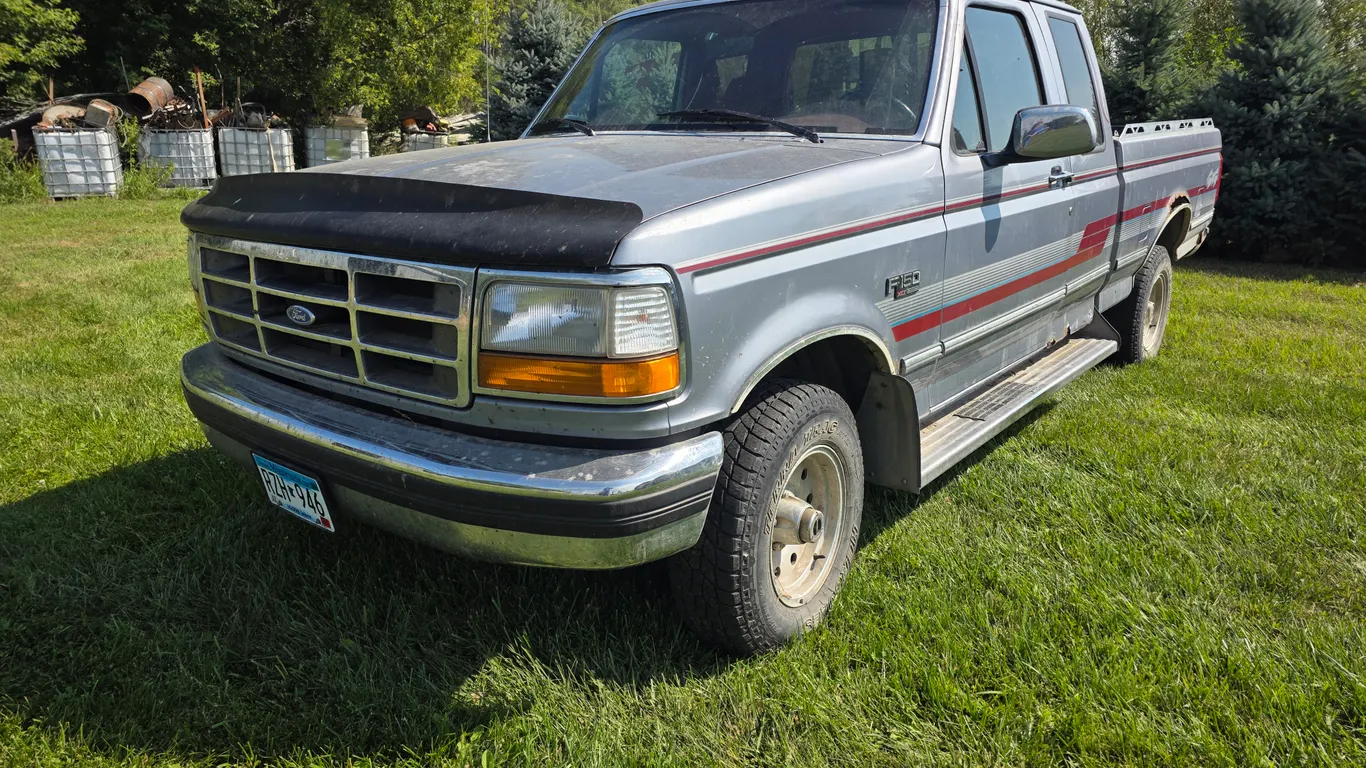 1995 Ford F-150 XLT Extended Cab Pickup, Shows 191,263 Miles, 4x4, LT235/75R15 Tires, Rides and Driv
