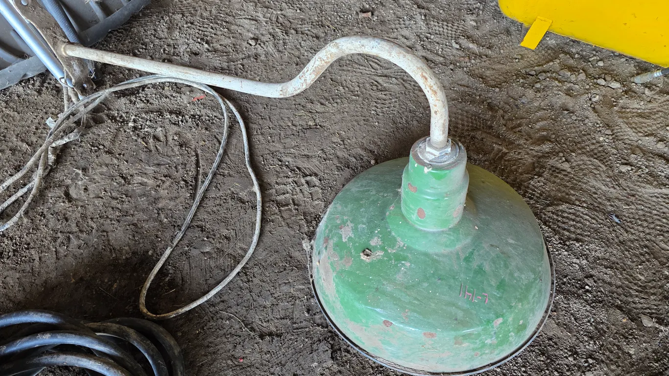 Outdoor Light, Untested