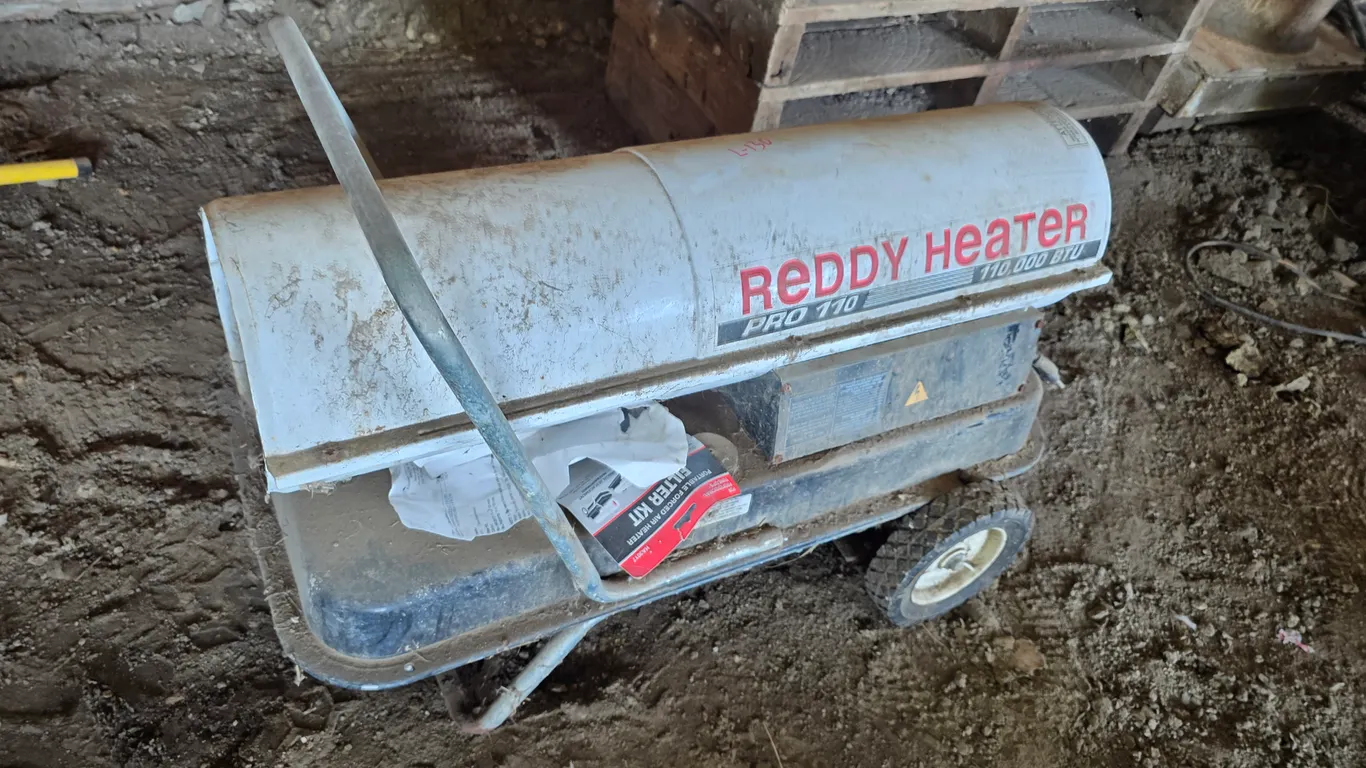 110K BTU Kerosene Heater, Untested