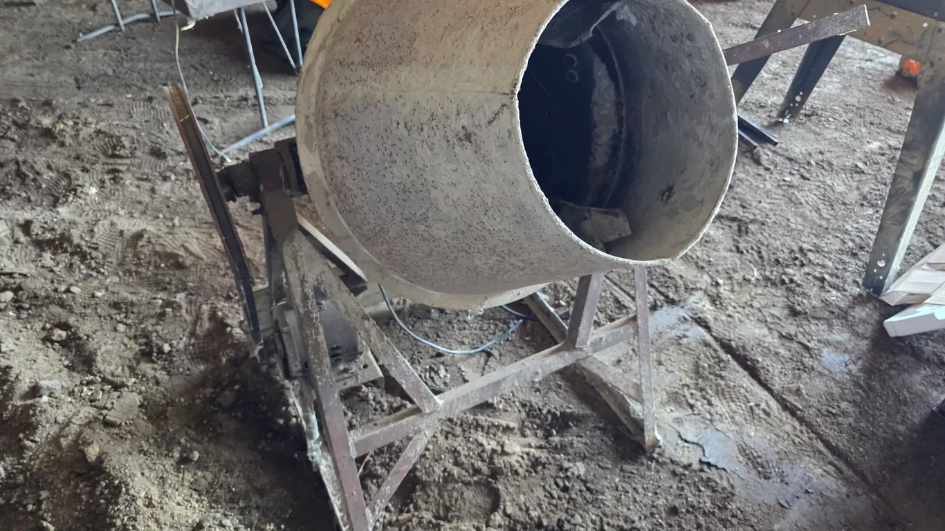 Cement Mixer, Untested