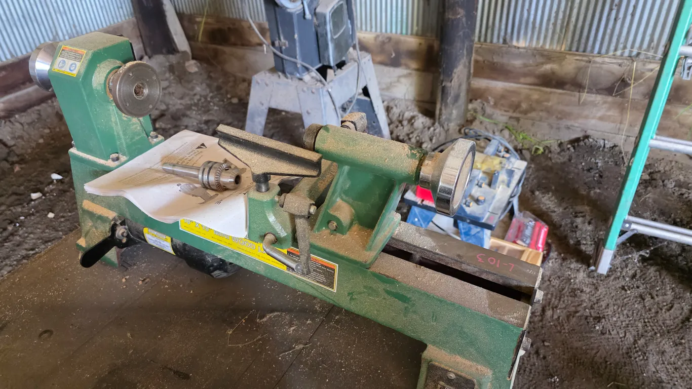 10” x 18” Mini Wood Lathe, Untested