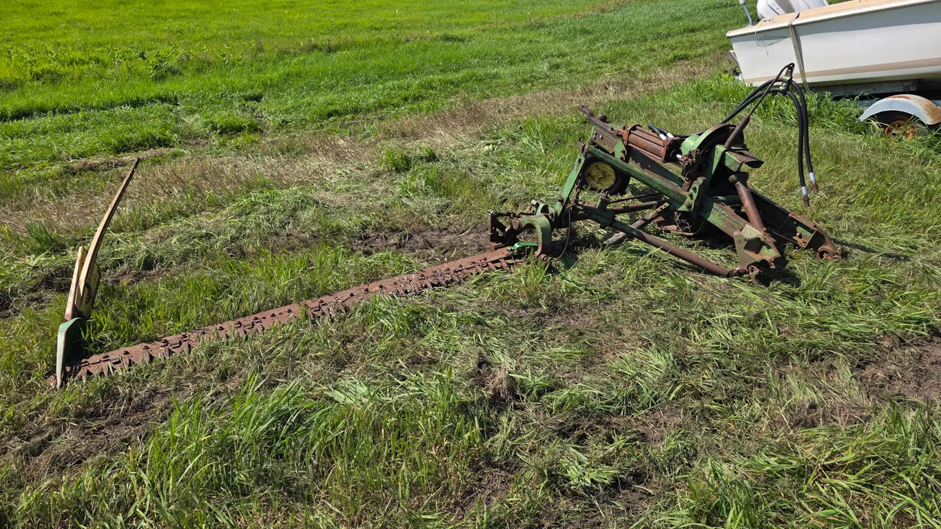 John Deere model 38 Sickle Mower for Parts or Repair, Untested