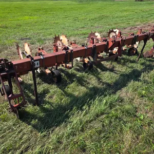14’ IH 3pt 4 Row Cultivator with Rolling Shields