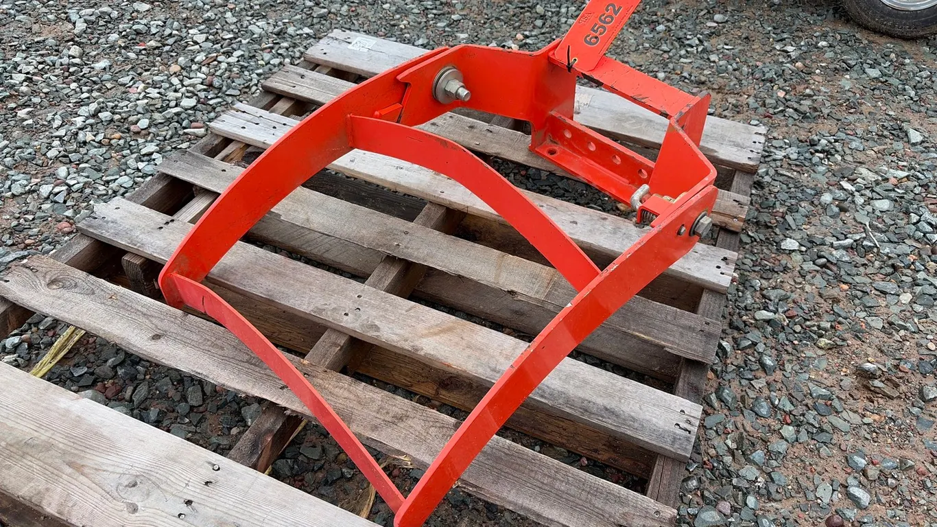 Kubota L3901 Front Brush Guard