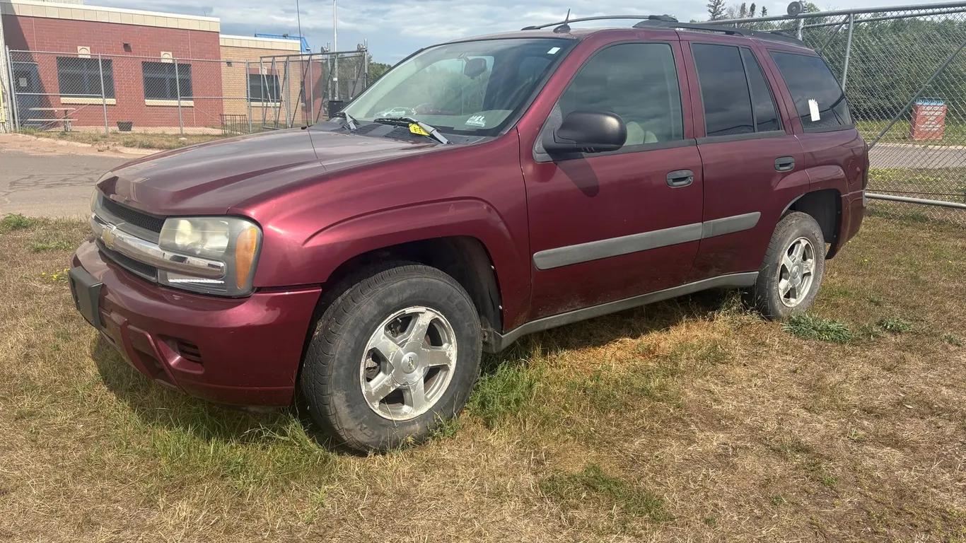 2005 Chevrolet Trailblazer LS SUV
