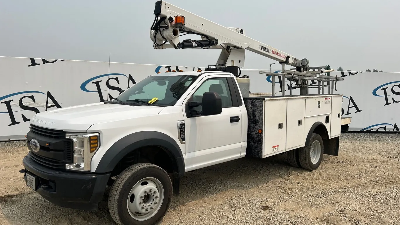 2019 Ford F-550 Super Duty Cable Placer Bucket Truck