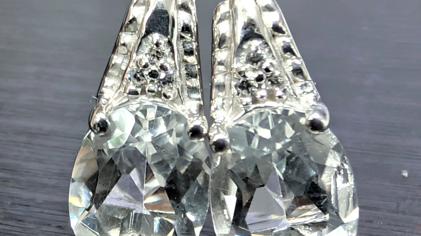SILVER(3.5G), WHITE TOPAZ (3CT) EARRING, SUGGESTED RETAIL VALUE $260