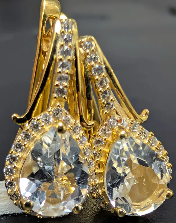 SILVER(4.36G), WHITE TOPAZ (3CT) EARRING, SUGGESTED RETAIL VALUE $300
