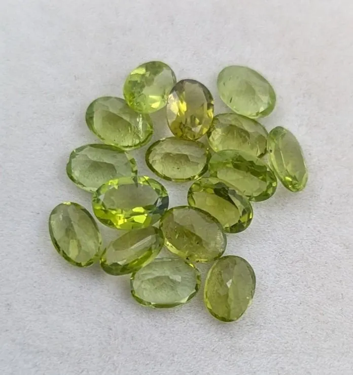 11.97 CT CERTIFIED HIMALAYAN PERIDOT GEMSTONE PARCEL ($7,700 APPRAISAL)