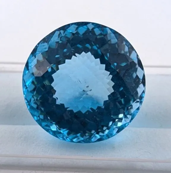 38.5 CT CERTIFIED ROYAL BLUE TOPAZ GEMSTONE ($10,780 APPRAISAL)