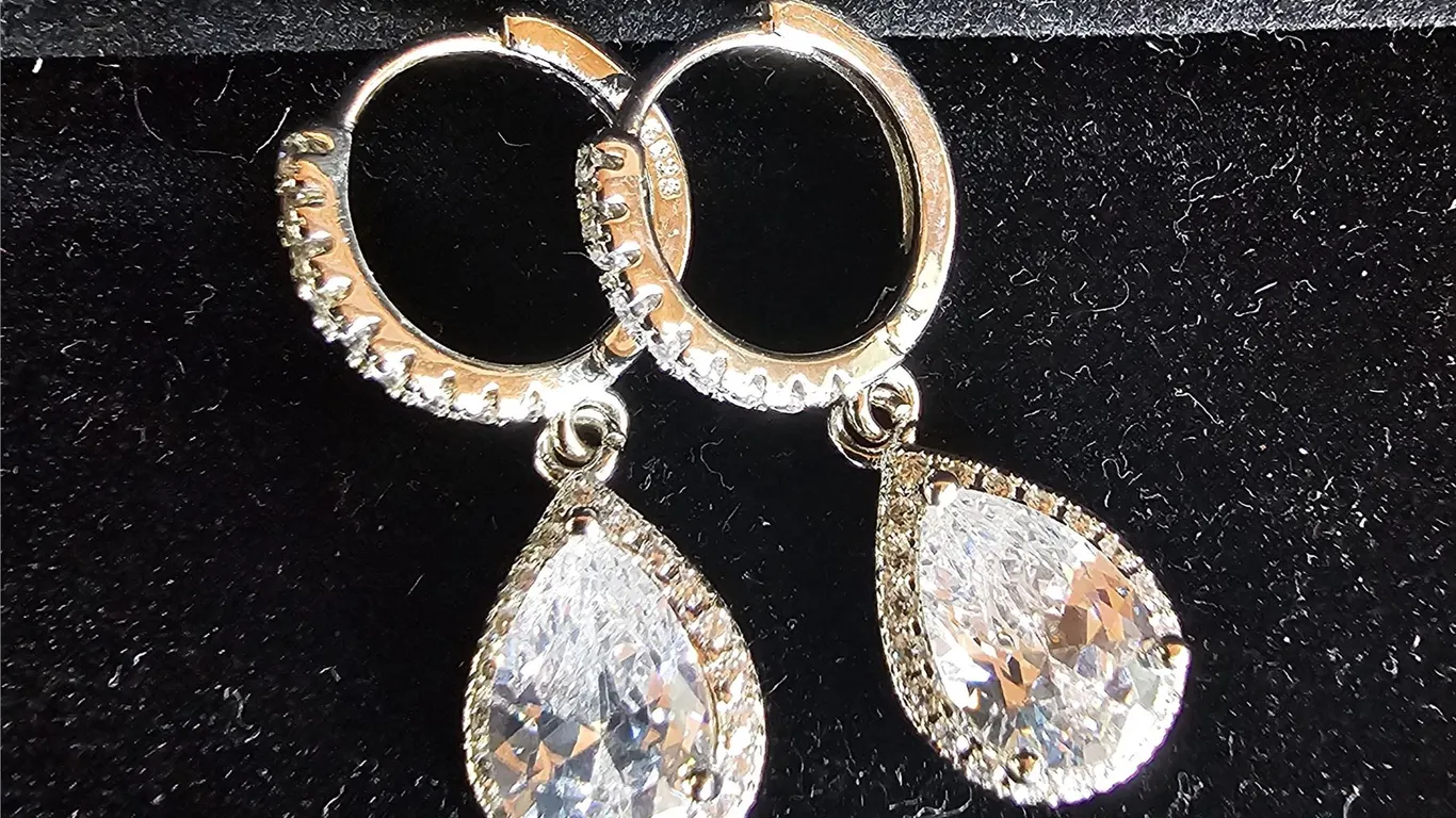 *NEW* .925 SILVER 2CT EACH PEAR CUT SIMULATED DIAMOND (CZ) HALO DANGLE EARRINGS