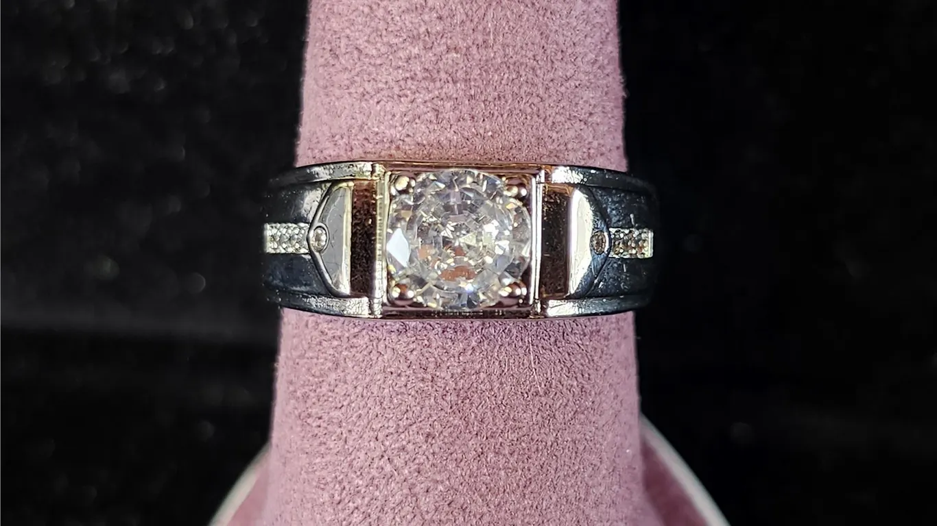 *NEW* .925 SILVER 1CT SIMULATED DIAMOND (CZ) MAN'S RING: RESIZEABLE