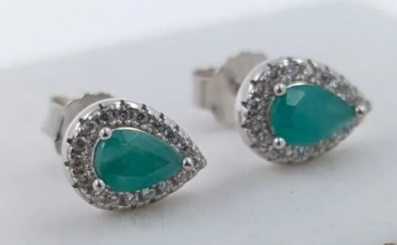2.4 CT CERTIFIED SILVER EMERALD GEMSTONE EARRINGS ($1,376 APPRAISAL)