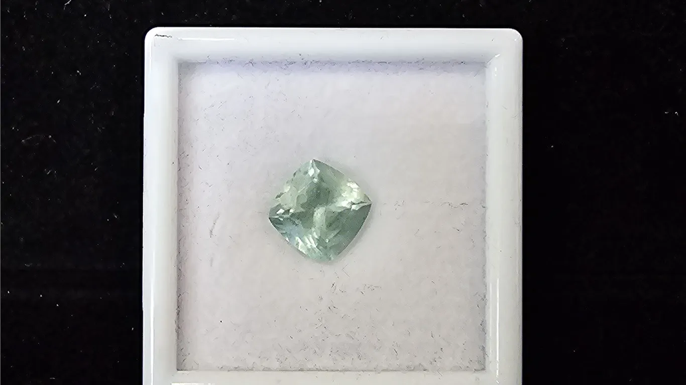 *NEW* 4.2CT CUSHION CUT UNTREATED NATURAL AQUAMARINE: 9.4MM X 9.4MM
