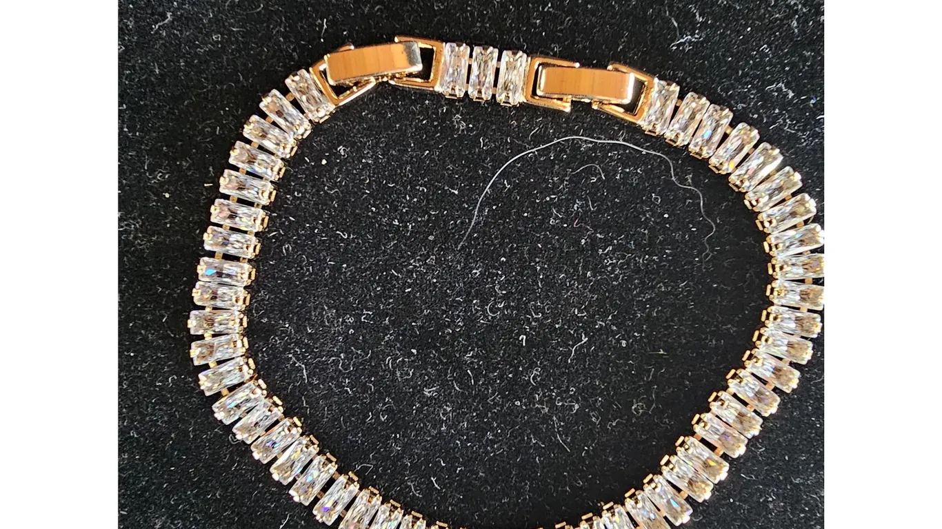 *NEW* 18KT GOLD PLATED 5MM EMERALD CUT SIMULATED DIAMOND (CZ) TENNIS BRACELET: ADJUSTABLE 6.75"-7.5"