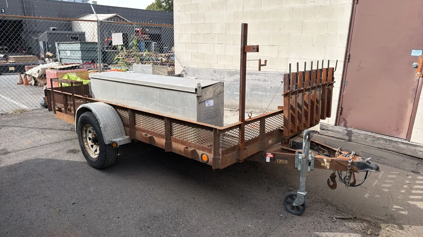 2004 PJ TRAILER FLAT DECK, HEAVY TRAILER, BLACK, VIN 4P5SA121542049874,
