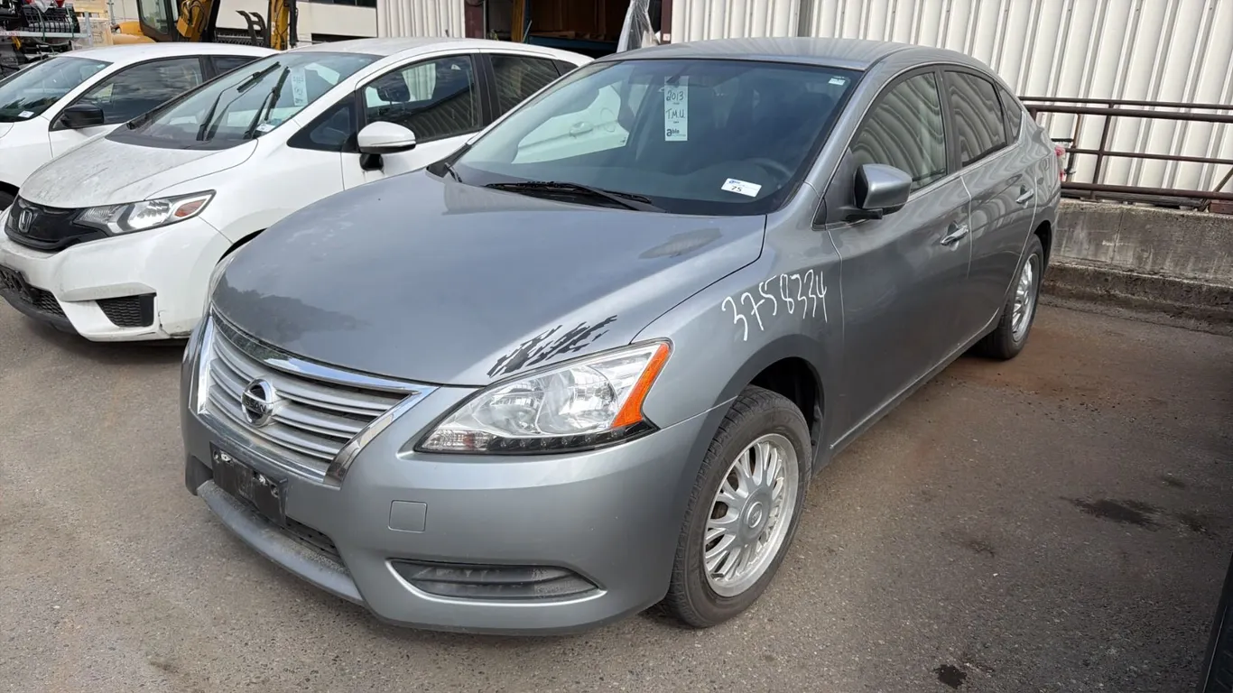 2013 NISSAN SENTRA PURE DRIVE, 4DRSD, GREY, VIN 3N1AB7APXDL669729,