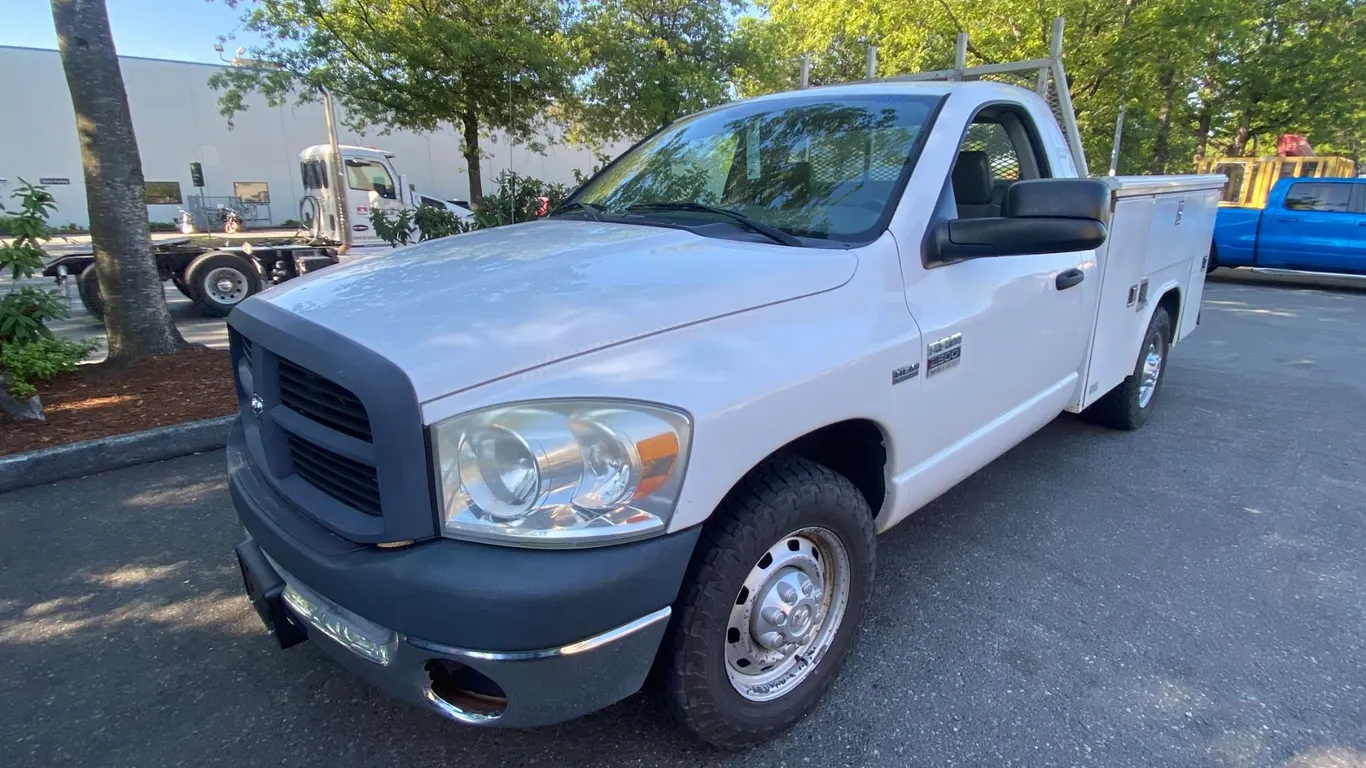 2007 DODGE RAM 2500HD, 2DR PICKUP, WHITE, VIN 3D6WR26D17G804751,