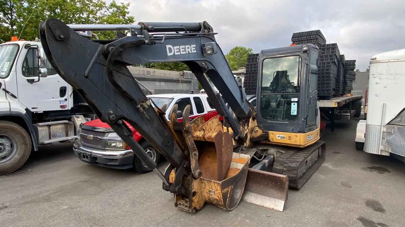 2010 JOHN DEERE 60D EXCAVATOR, YELLOW, VIN 1FF060DXK90280339,