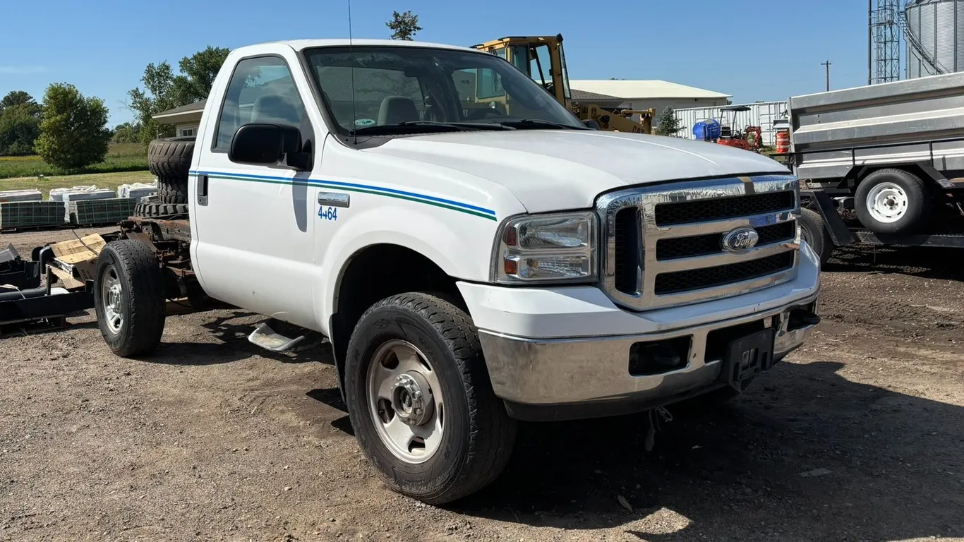 2006 Ford F-350 XLT Super Duty Truck