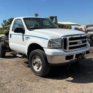 2006 Ford F-350 XLT Super Duty Truck