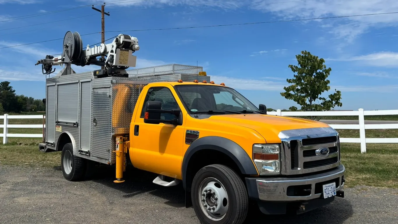 2008 Ford F-550 XLT Super Duty Dually Service Truck