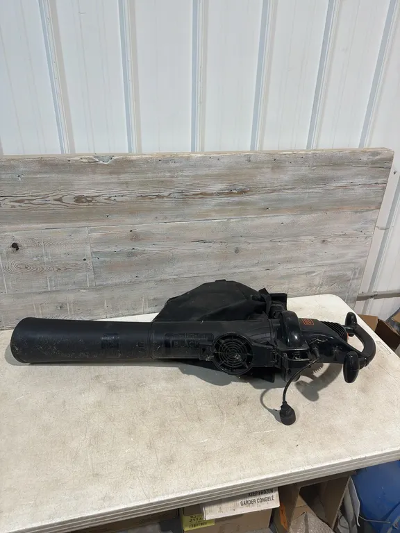 Corded leaf blower