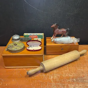 Vintage Household & Advertising Collectibles