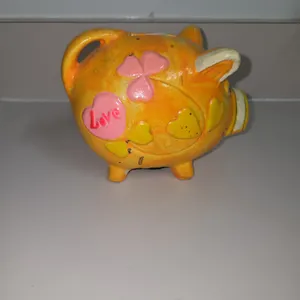 Ceramic love pig