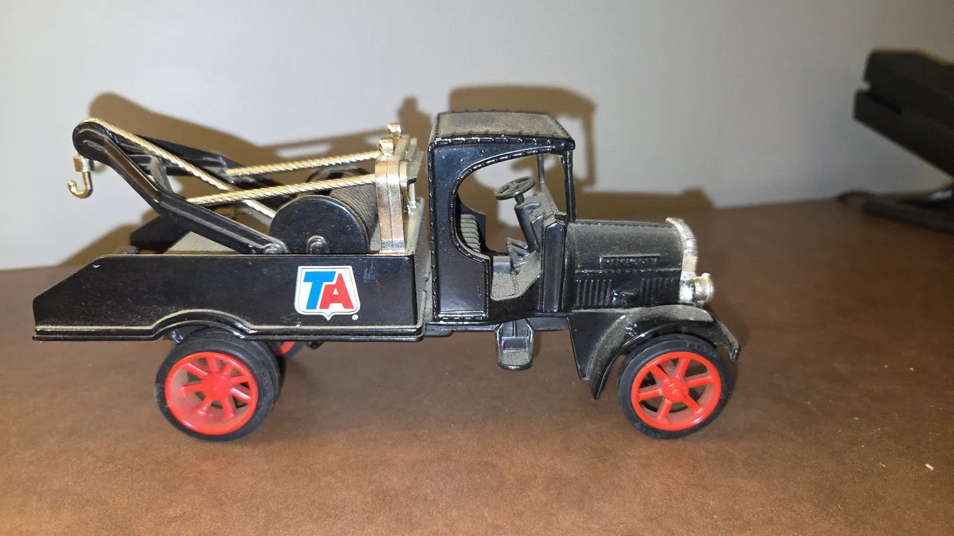 Kenworth TA Wrecker Tow Truck coin bank