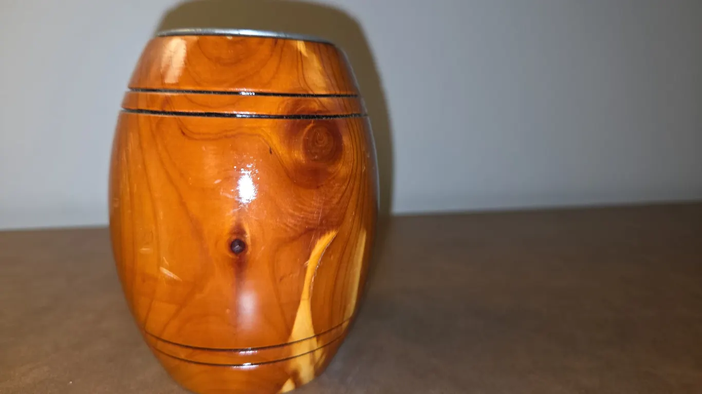 Unique wooden coin bank 4"
