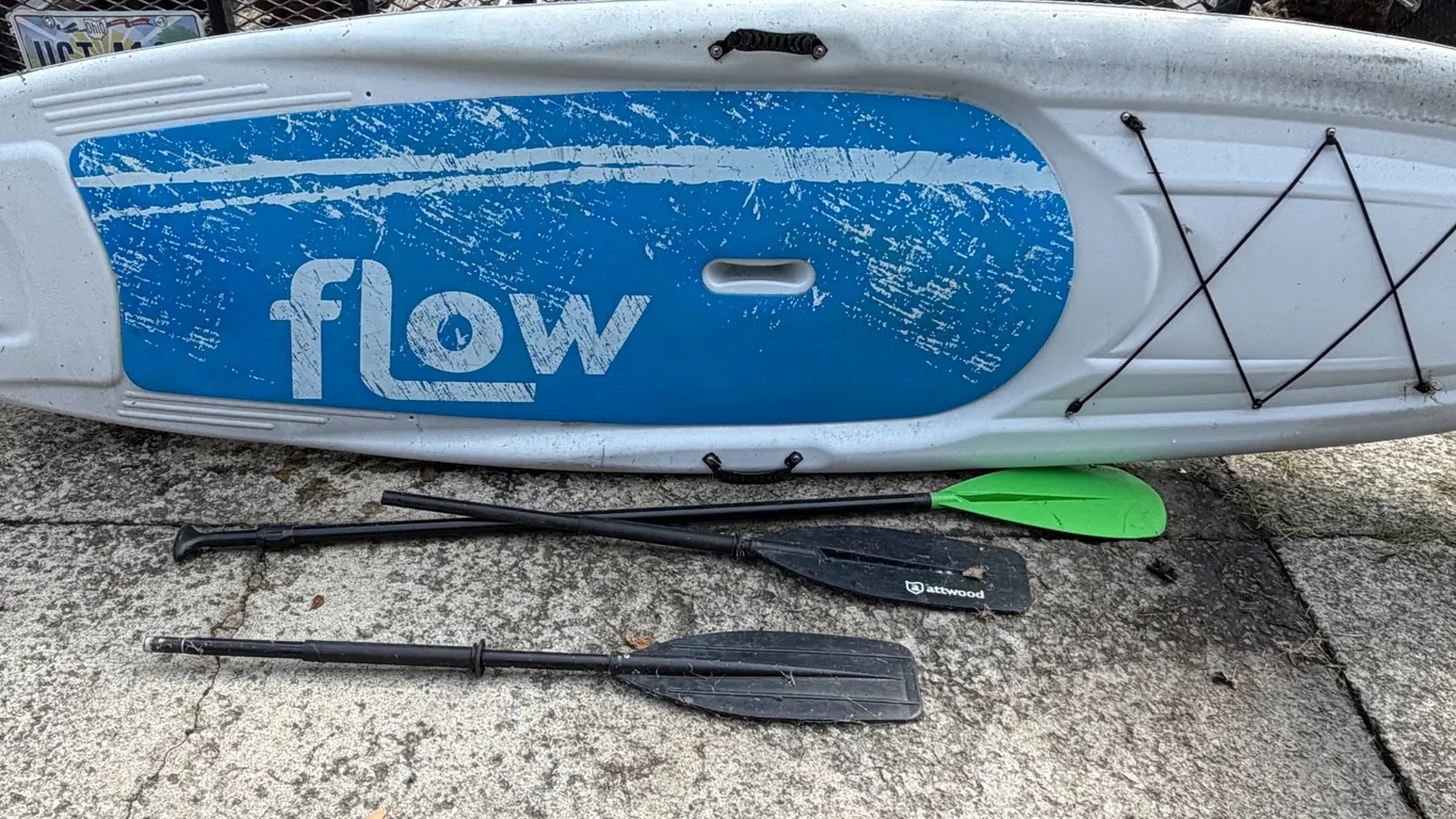 Pelican Flow Kayak with 3 Paddles