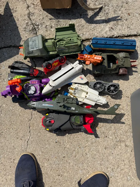 Vintage Toy Vehicle Lot – G.I. Joe, Space Shuttle, Military & Cars