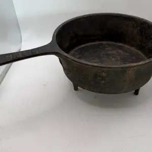 Vintage Cast Iron 3-Leg Skillet Spider Frying Pan 10” Primitive Cookware