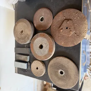 Assorted Sharpening Stones & Grinding Wheels