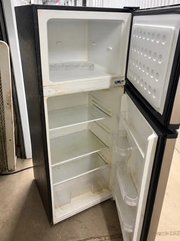 Frigidaire Top Freezer Refrigerator Freezer Combo Stainless Look