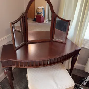 Wooden vanity desk with Mirror