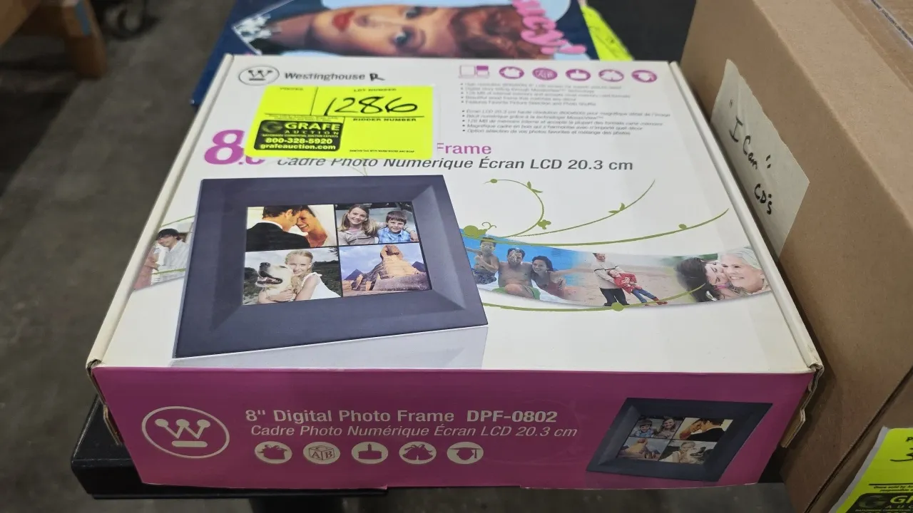 Westinghouse DPF-0802 8" digital photo frame. Features an 800x600 resolution 8" LCD screen, 128MB internal memory, USB port, memory card slot with inc