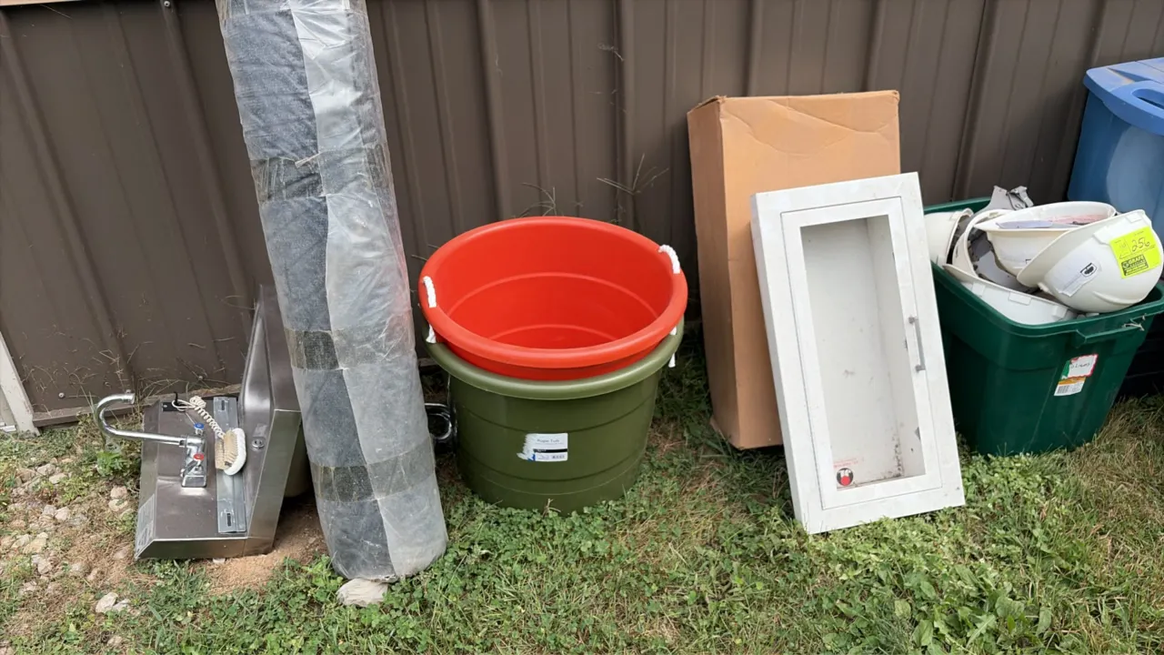 Miscellaneous facility and safety lot. Includes a stainless steel wall-mount hand sink with splash-mount gooseneck faucet, a surface/recessed fire ext