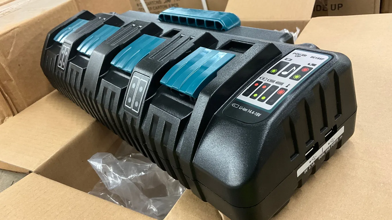 UNUSED POWER UP DC18SF LI-ION 14.4-18V 4 SLOT BATTERY CHARGER